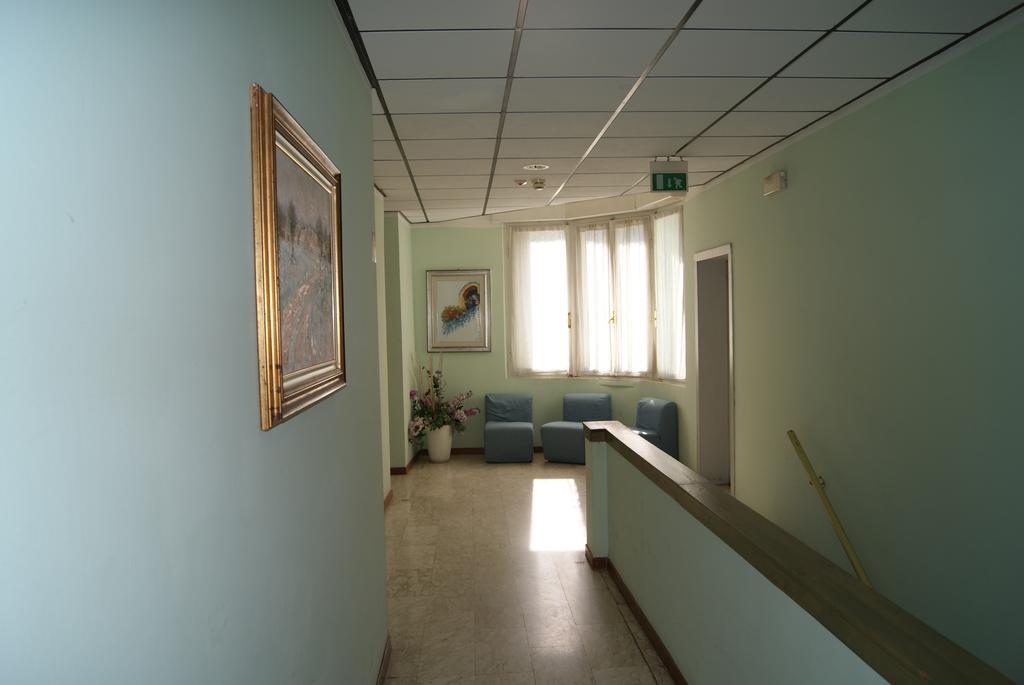 Hotel Villa Elisa Rimini Exterior photo