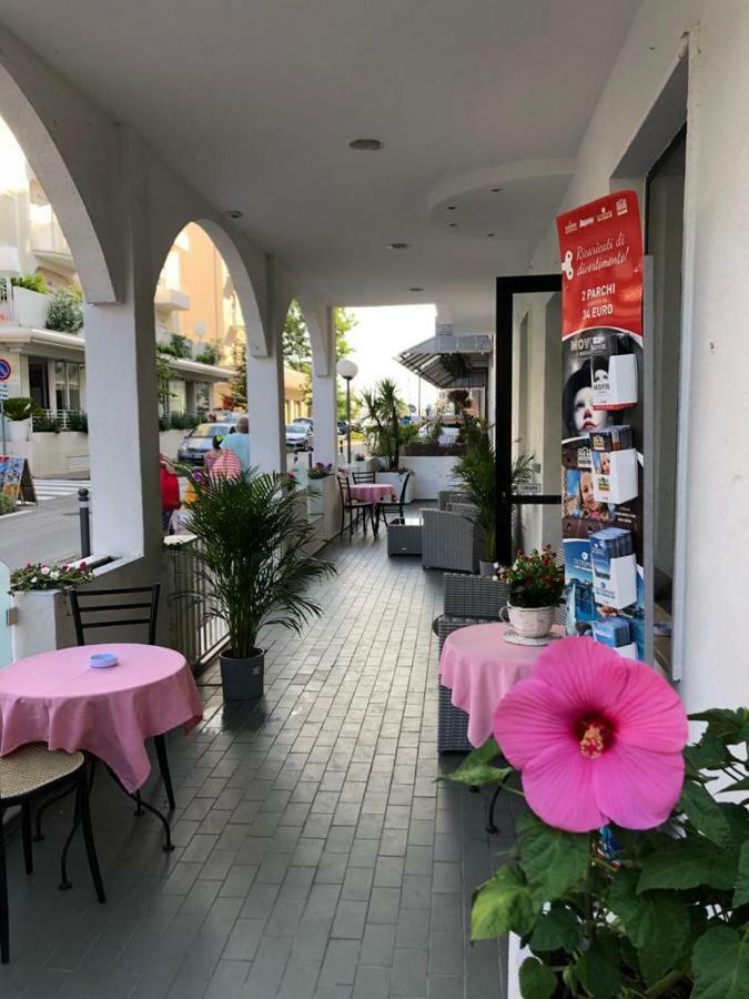 Hotel Villa Elisa Rimini Exterior photo