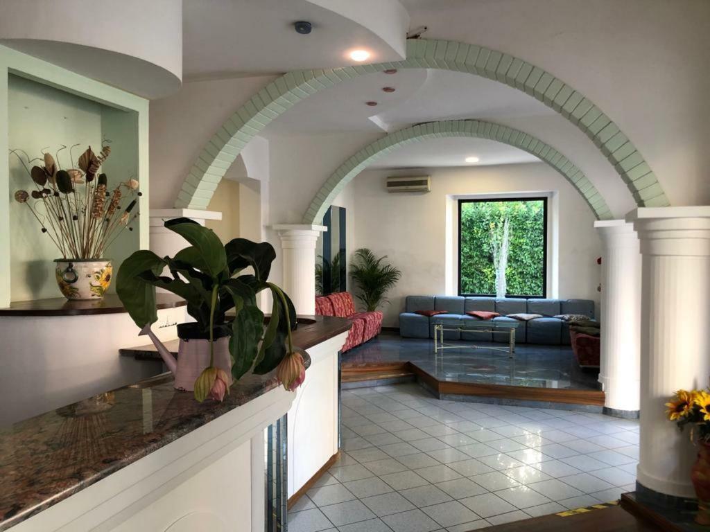 Hotel Villa Elisa Rimini Exterior photo